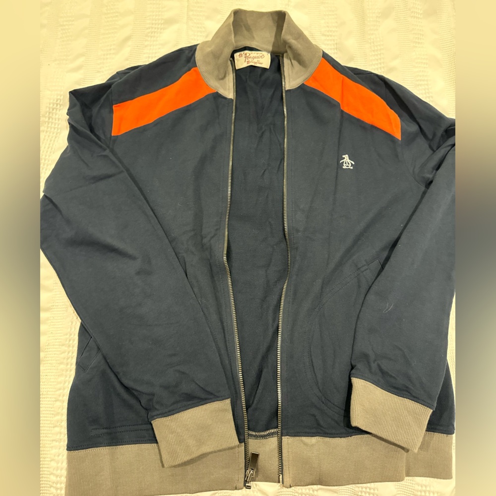 Penguin zip up